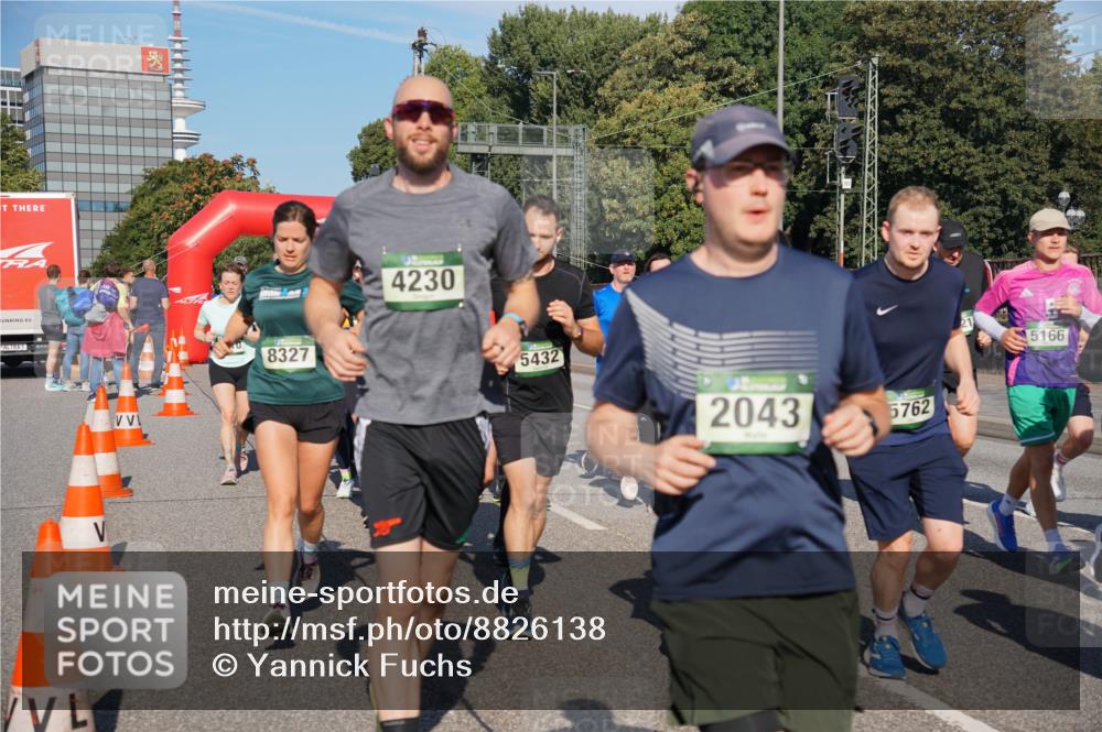 07.09.2025 - BARMER Alsterlauf Yannick Fuchs http://msf.ph/oto/8826138 07.09.2025 10:02:22 Laufen 8327, 4230, 5432, 2043, 5762, 5166 meine-sportfotos.de
