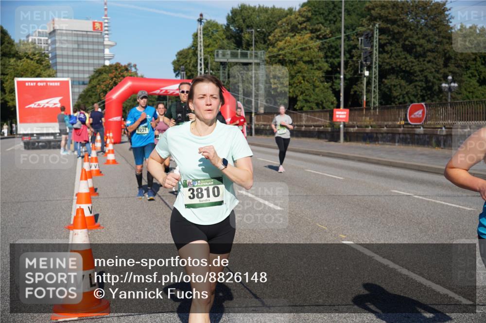 07.09.2025 - BARMER Alsterlauf Yannick Fuchs http://msf.ph/oto/8826148 07.09.2025 10:02:27 Laufen 6221, 36, 3810 meine-sportfotos.de