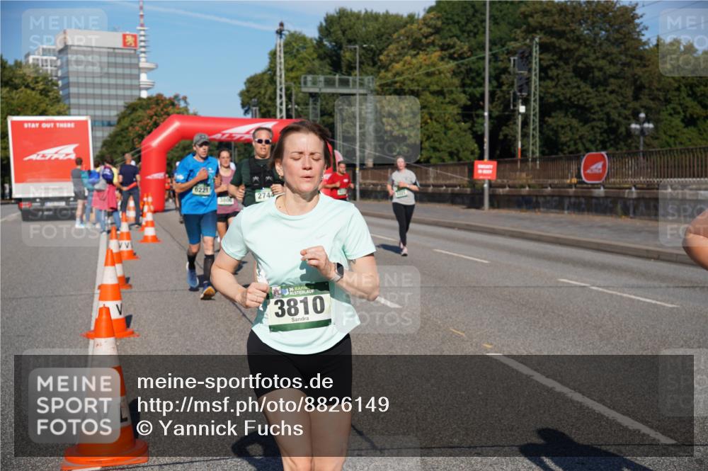 07.09.2025 - BARMER Alsterlauf Yannick Fuchs http://msf.ph/oto/8826149 07.09.2025 10:02:27 Laufen 6221, 3806, 2744, 1321, 36, 3810 meine-sportfotos.de