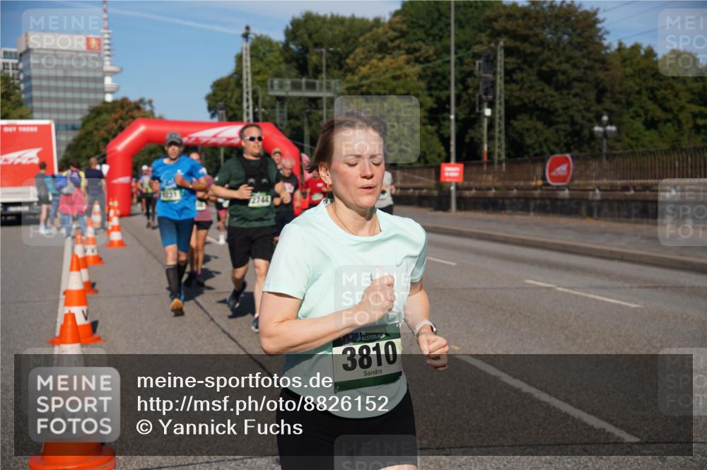 07.09.2025 - BARMER Alsterlauf Yannick Fuchs http://msf.ph/oto/8826152 07.09.2025 10:02:27 Laufen 2744, 136, 3810 meine-sportfotos.de