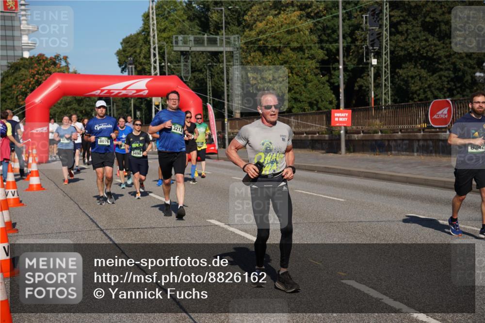 07.09.2025 - BARMER Alsterlauf Yannick Fuchs http://msf.ph/oto/8826162 07.09.2025 10:02:36 Laufen 3275, 8076, 3490, 3212 meine-sportfotos.de