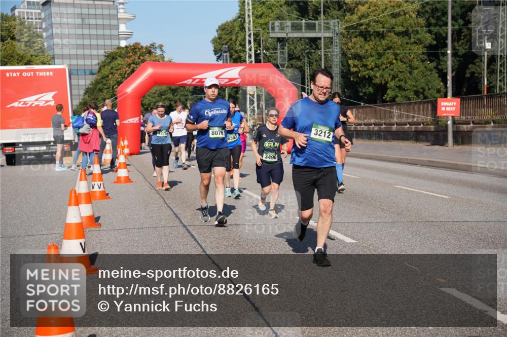 07.09.2025 - BARMER Alsterlauf Yannick Fuchs http://msf.ph/oto/8826165 07.09.2025 10:02:37 Laufen 3275, 8076, 6302, 3490, 3212 meine-sportfotos.de