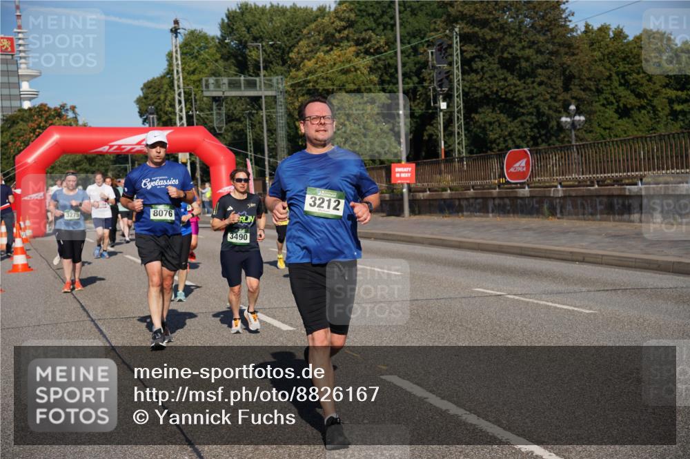 07.09.2025 - BARMER Alsterlauf Yannick Fuchs http://msf.ph/oto/8826167 07.09.2025 10:02:38 Laufen 3212, 3275, 8076, 3490 meine-sportfotos.de