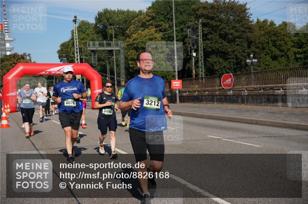 07.09.2025 - BARMER Alsterlauf Yannick Fuchs http://msf.ph/oto/8826168 07.09.2025 10:02:39 Laufen 3275, 8076, 3490, 3212 meine-sportfotos.de
