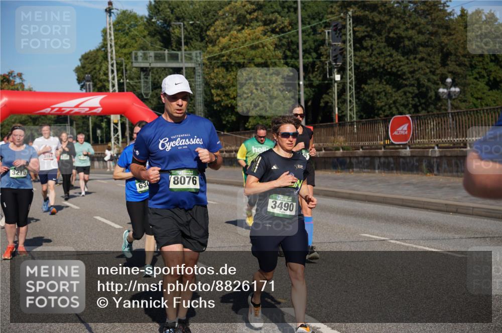 07.09.2025 - BARMER Alsterlauf Yannick Fuchs http://msf.ph/oto/8826171 07.09.2025 10:02:40 Laufen 3275, 3184, 630, 8076, 3490 meine-sportfotos.de