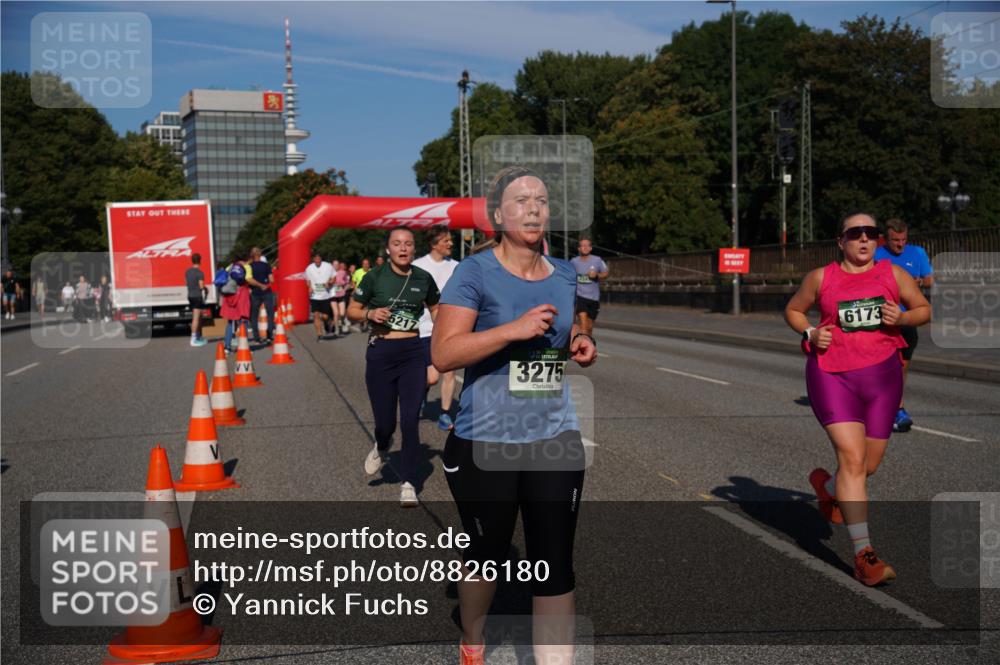 07.09.2025 - BARMER Alsterlauf Yannick Fuchs http://msf.ph/oto/8826180 07.09.2025 10:02:43 Laufen 5217, 136, 3275, 334, 6173 meine-sportfotos.de