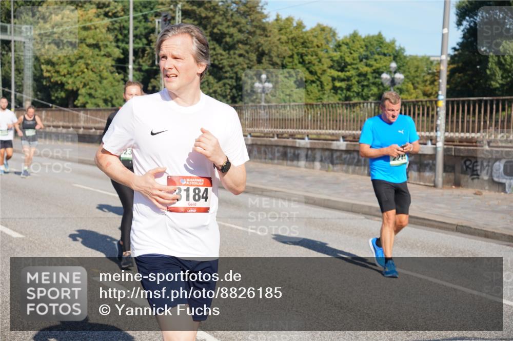 07.09.2025 - BARMER Alsterlauf Yannick Fuchs http://msf.ph/oto/8826185 07.09.2025 10:02:46 Laufen 10, 36, 3184, 2244 meine-sportfotos.de
