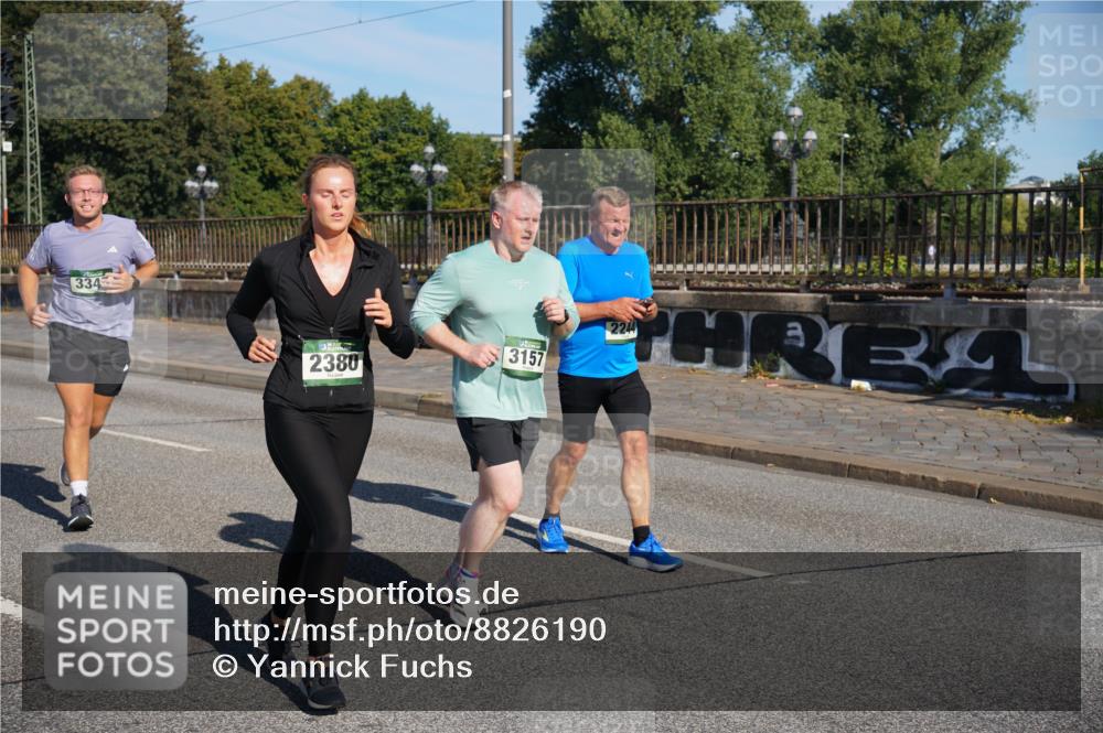 07.09.2025 - BARMER Alsterlauf Yannick Fuchs http://msf.ph/oto/8826190 07.09.2025 10:02:48 Laufen 334, 2380, 3157, 2244 meine-sportfotos.de