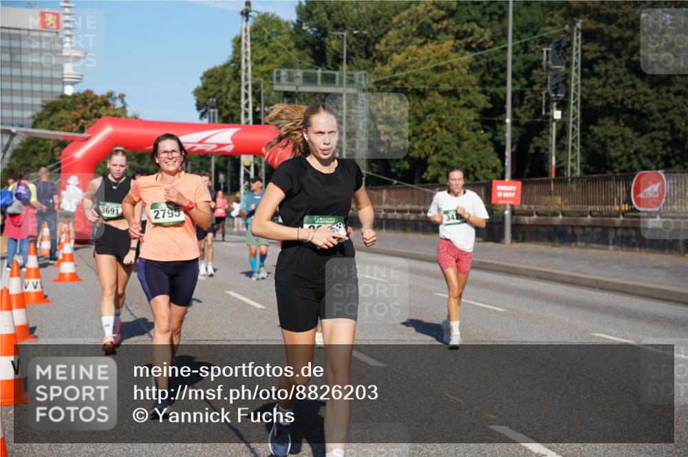 07.09.2025 - BARMER Alsterlauf Yannick Fuchs http://msf.ph/oto/8826203 07.09.2025 10:03:02 Laufen 3691, 2795, 342 meine-sportfotos.de