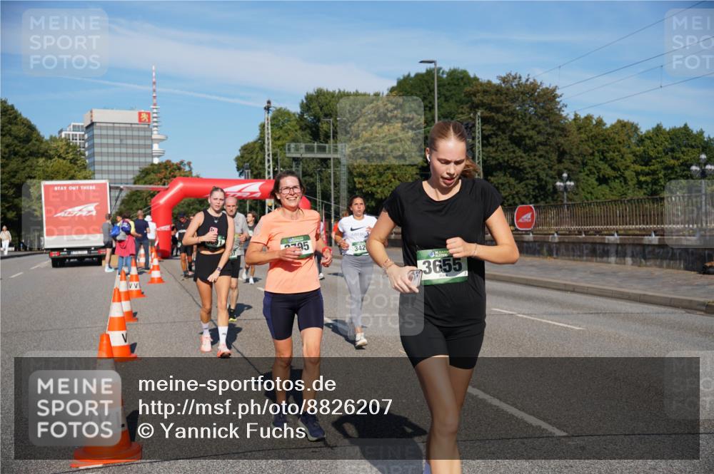 07.09.2025 - BARMER Alsterlauf Yannick Fuchs http://msf.ph/oto/8826207 07.09.2025 10:03:03 Laufen 95, 342, 3655 meine-sportfotos.de