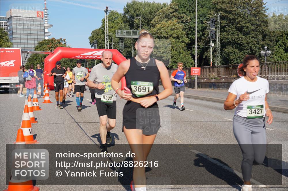 07.09.2025 - BARMER Alsterlauf Yannick Fuchs http://msf.ph/oto/8826216 07.09.2025 10:03:05 Laufen 4715, 5333, 3691, 3427 meine-sportfotos.de