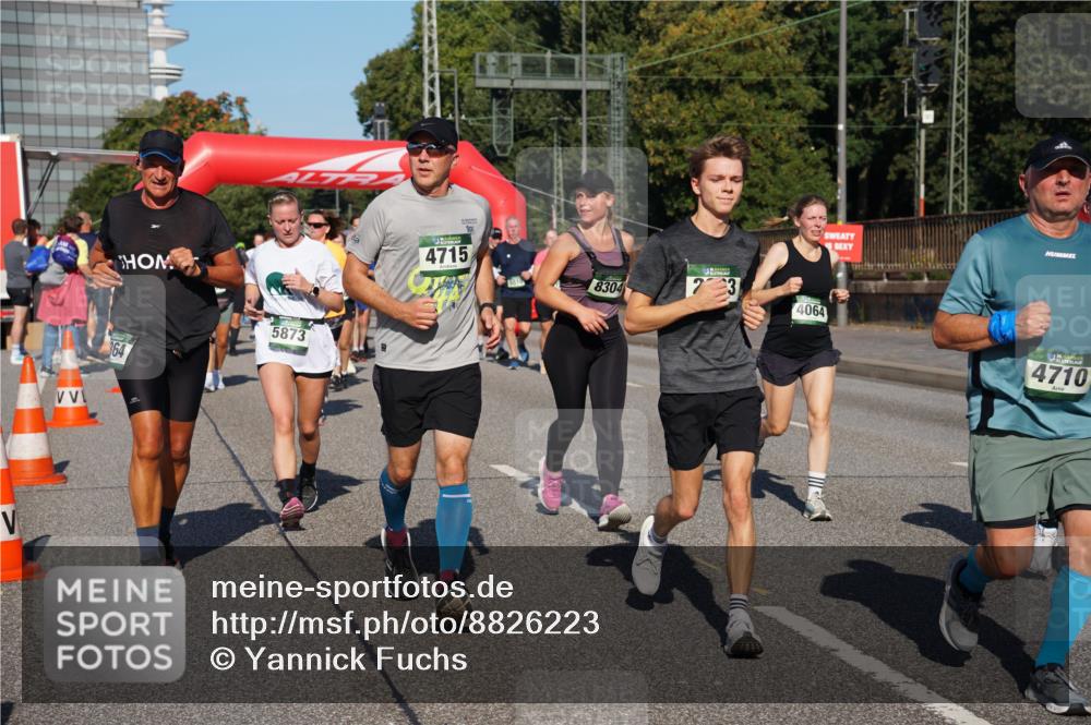 07.09.2025 - BARMER Alsterlauf Yannick Fuchs http://msf.ph/oto/8826223 07.09.2025 10:03:09 Laufen 364, 5873, 4715, 8304, 73, 4064, 4710 meine-sportfotos.de