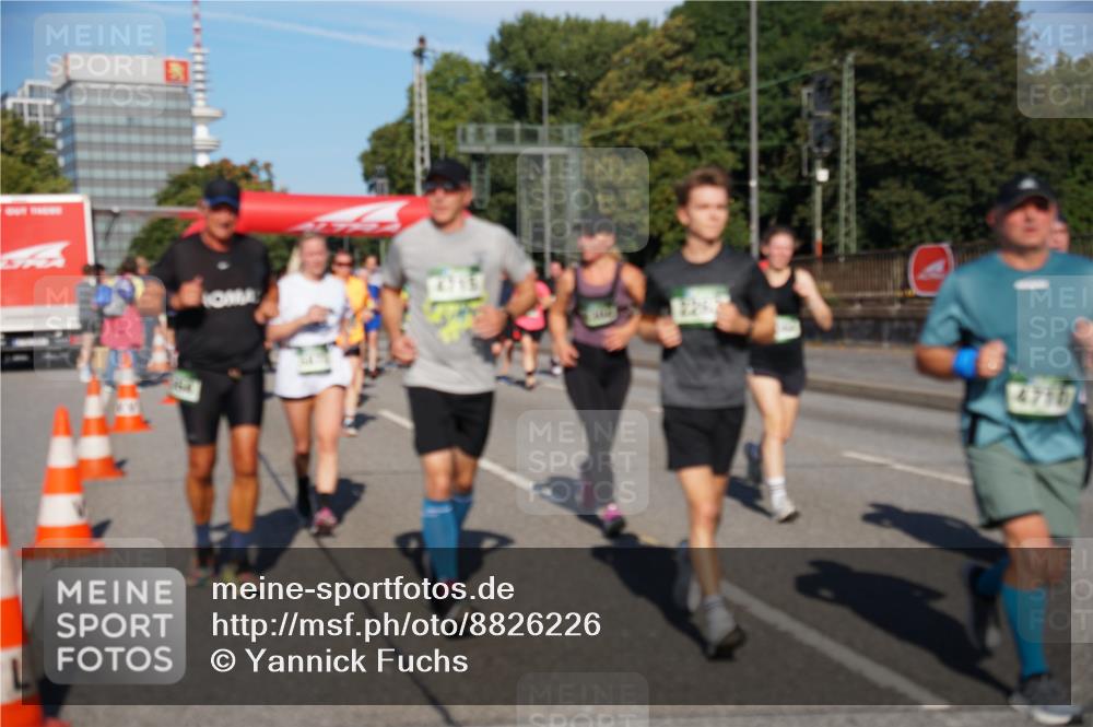 07.09.2025 - BARMER Alsterlauf Yannick Fuchs http://msf.ph/oto/8826226 07.09.2025 10:03:09 Laufen 4710 meine-sportfotos.de