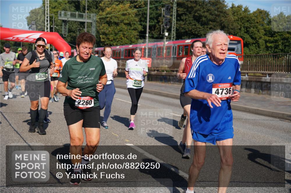 07.09.2025 - BARMER Alsterlauf Yannick Fuchs http://msf.ph/oto/8826250 07.09.2025 10:03:18 Laufen 2110, 3820, 2109, 6063, 36, 4736, 2260 meine-sportfotos.de
