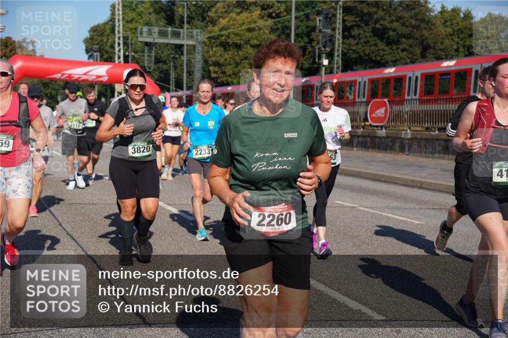 07.09.2025 - BARMER Alsterlauf Yannick Fuchs http://msf.ph/oto/8826254 07.09.2025 10:03:18 Laufen 59, 2110, 1205, 3820, 2233, 35, 2260, 63, 41 meine-sportfotos.de