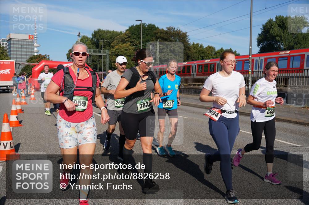 07.09.2025 - BARMER Alsterlauf Yannick Fuchs http://msf.ph/oto/8826258 07.09.2025 10:03:20 Laufen 605, 959, 2662, 3820, 2233, 994, 6063 meine-sportfotos.de