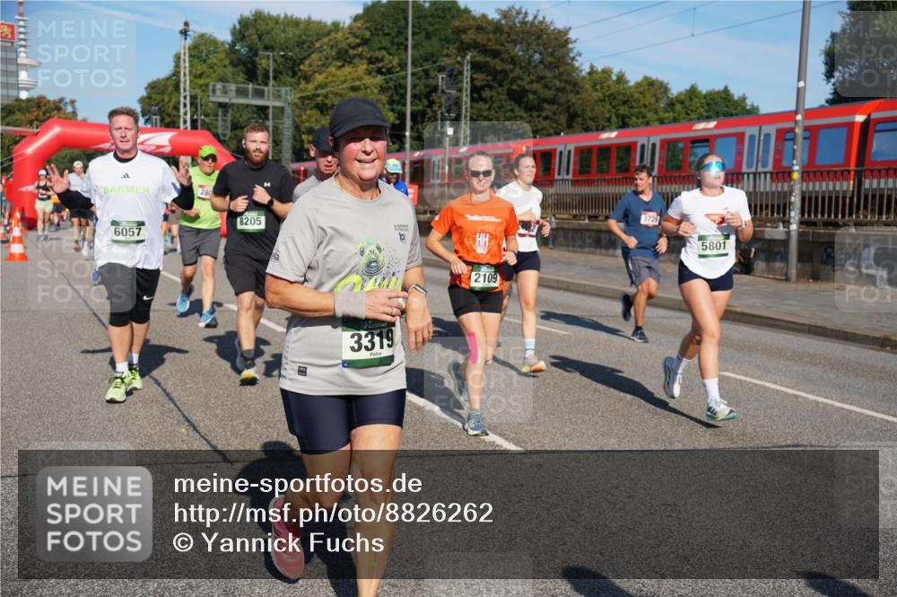 07.09.2025 - BARMER Alsterlauf Yannick Fuchs http://msf.ph/oto/8826262 07.09.2025 10:03:22 Laufen 8205, 6057, 3319, 10, 2109, 3729, 5801 meine-sportfotos.de