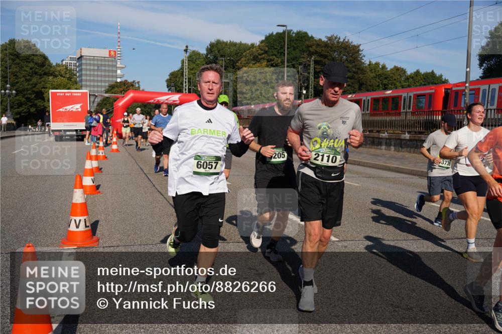 07.09.2025 - BARMER Alsterlauf Yannick Fuchs http://msf.ph/oto/8826266 07.09.2025 10:03:23 Laufen 6057, 205, 10, 2110, 3739 meine-sportfotos.de