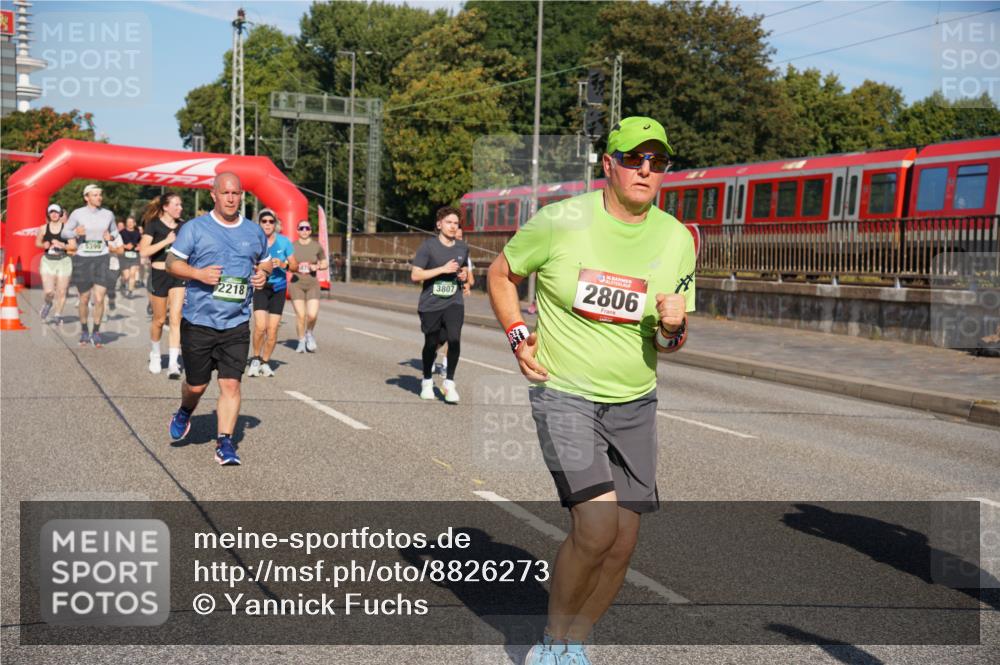 07.09.2025 - BARMER Alsterlauf Yannick Fuchs http://msf.ph/oto/8826273 07.09.2025 10:03:24 Laufen 5399, 2218, 3807, 2806 meine-sportfotos.de