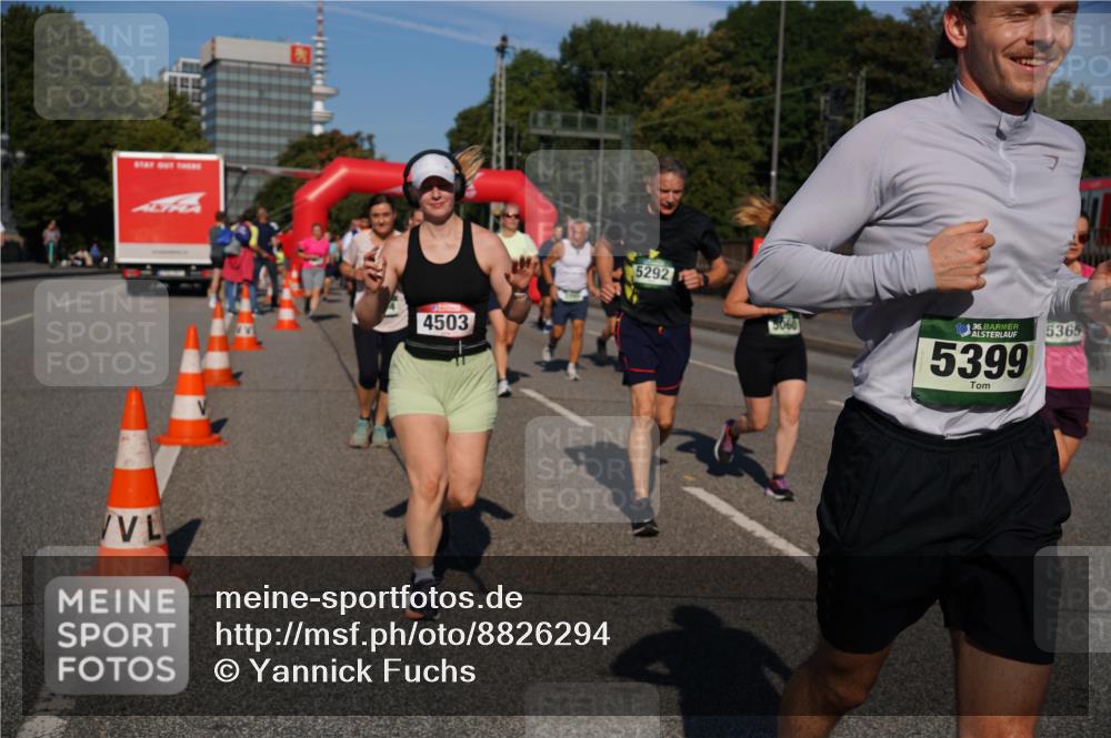 07.09.2025 - BARMER Alsterlauf Yannick Fuchs http://msf.ph/oto/8826294 07.09.2025 10:03:31 Laufen 4503, 5292, 5060, 10, 36, 5399, 5365 meine-sportfotos.de