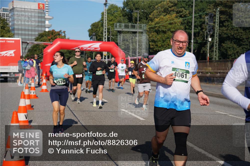 07.09.2025 - BARMER Alsterlauf Yannick Fuchs http://msf.ph/oto/8826306 07.09.2025 10:03:40 Laufen 3576, 63432, 4110, 9, 4061 meine-sportfotos.de