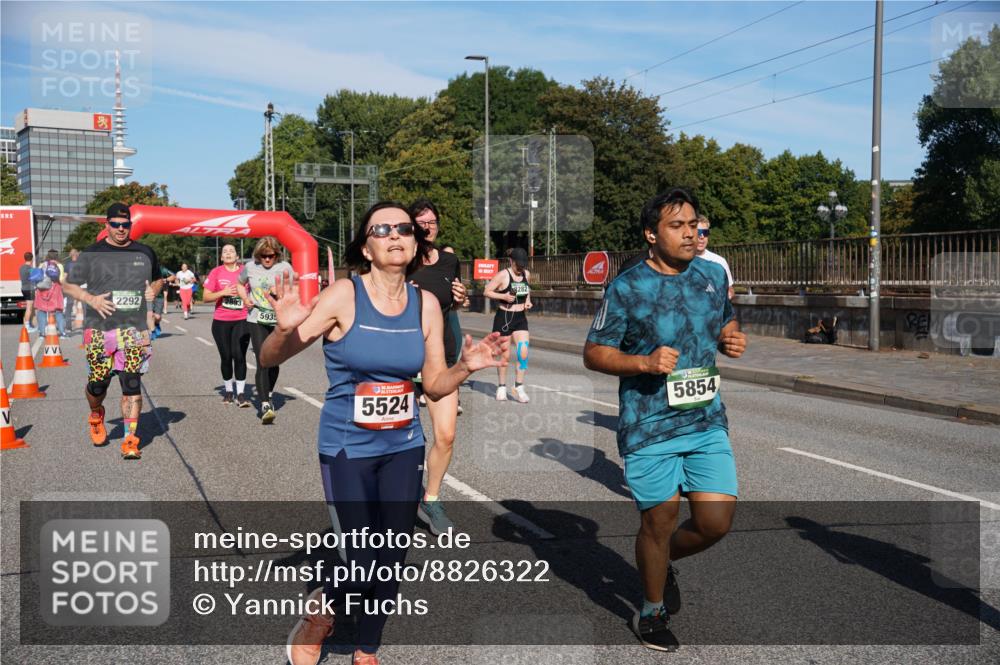 07.09.2025 - BARMER Alsterlauf Yannick Fuchs http://msf.ph/oto/8826322 07.09.2025 10:03:46 Laufen 2292, 5935, 5524, 5854 meine-sportfotos.de