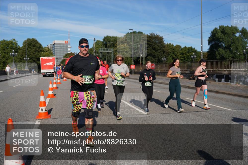 07.09.2025 - BARMER Alsterlauf Yannick Fuchs http://msf.ph/oto/8826330 07.09.2025 10:03:48 Laufen 2292, 5935, 2755 meine-sportfotos.de