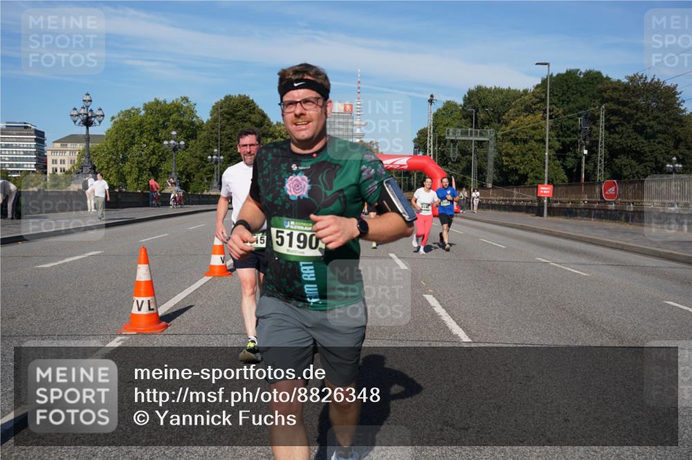 07.09.2025 - BARMER Alsterlauf Yannick Fuchs http://msf.ph/oto/8826348 07.09.2025 10:03:55 Laufen 15, 5190, 6146 meine-sportfotos.de