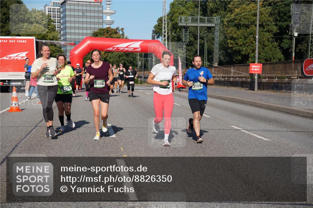 07.09.2025 - BARMER Alsterlauf Yannick Fuchs http://msf.ph/oto/8826350 07.09.2025 10:03:56 Laufen 2965, 2372, 3108, 3109 meine-sportfotos.de