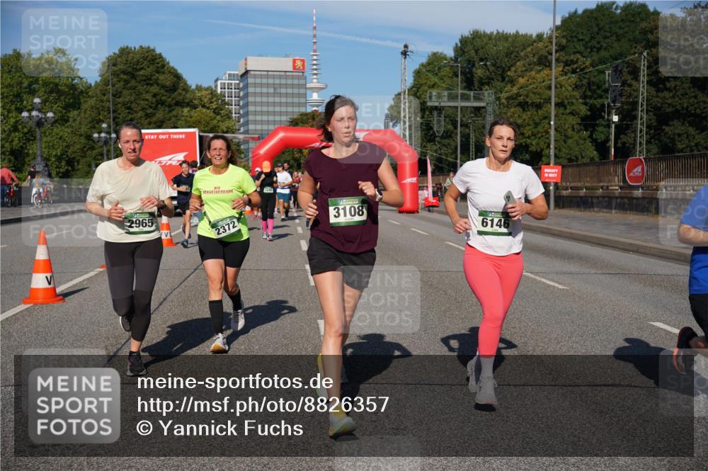 07.09.2025 - BARMER Alsterlauf Yannick Fuchs http://msf.ph/oto/8826357 07.09.2025 10:03:58 Laufen 2965, 2372, 3108, 6146 meine-sportfotos.de