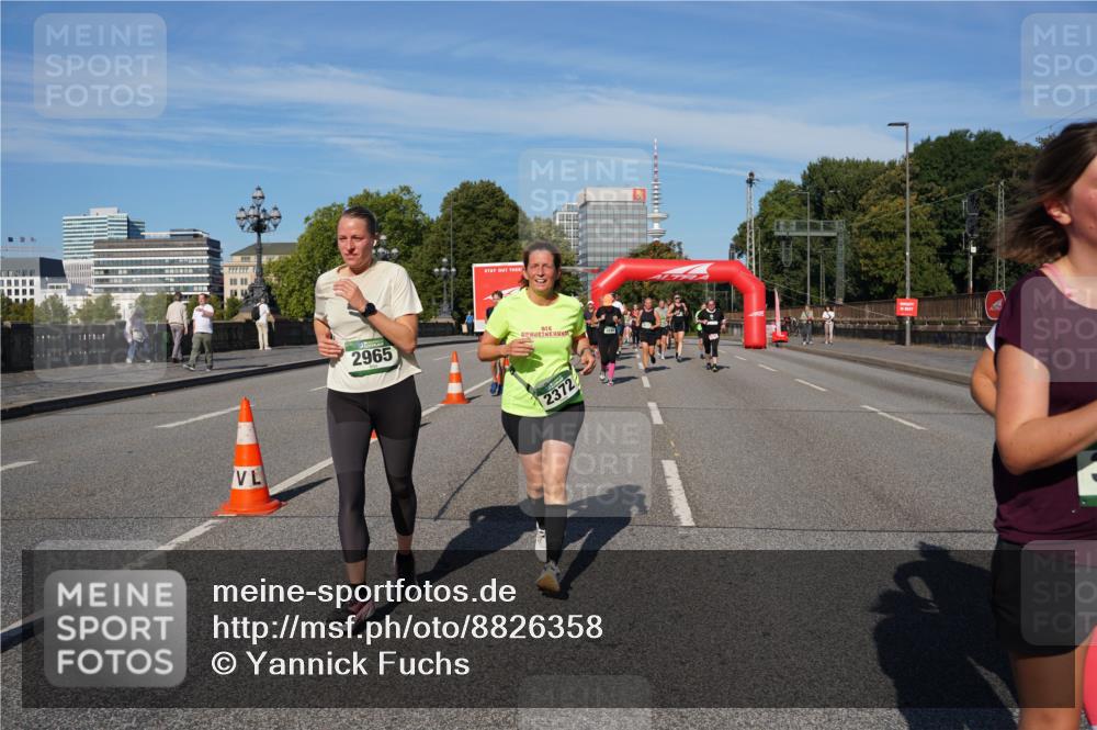 07.09.2025 - BARMER Alsterlauf Yannick Fuchs http://msf.ph/oto/8826358 07.09.2025 10:03:59 Laufen 2965, 2372 meine-sportfotos.de