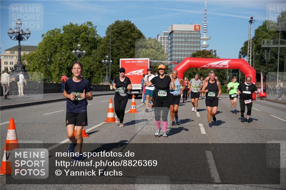 07.09.2025 - BARMER Alsterlauf Yannick Fuchs http://msf.ph/oto/8826369 07.09.2025 10:04:02 Laufen 360, 461, 6140, 3244, 3837, 61477, 2782 meine-sportfotos.de