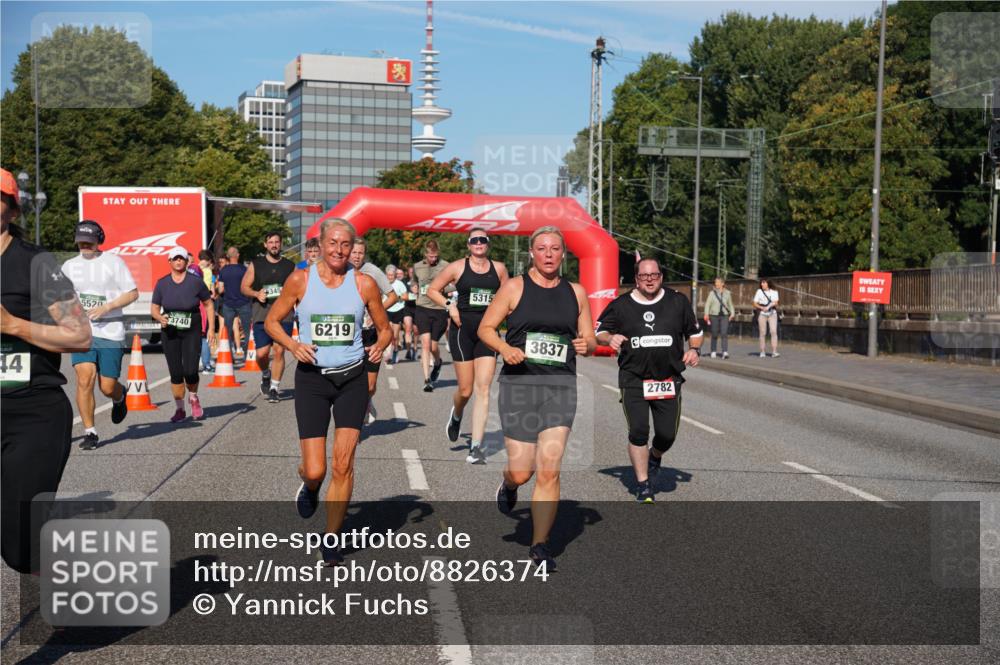 07.09.2025 - BARMER Alsterlauf Yannick Fuchs http://msf.ph/oto/8826374 07.09.2025 10:04:04 Laufen 5520, 3740, 44, 345, 6219, 5315, 3837, 2782 meine-sportfotos.de