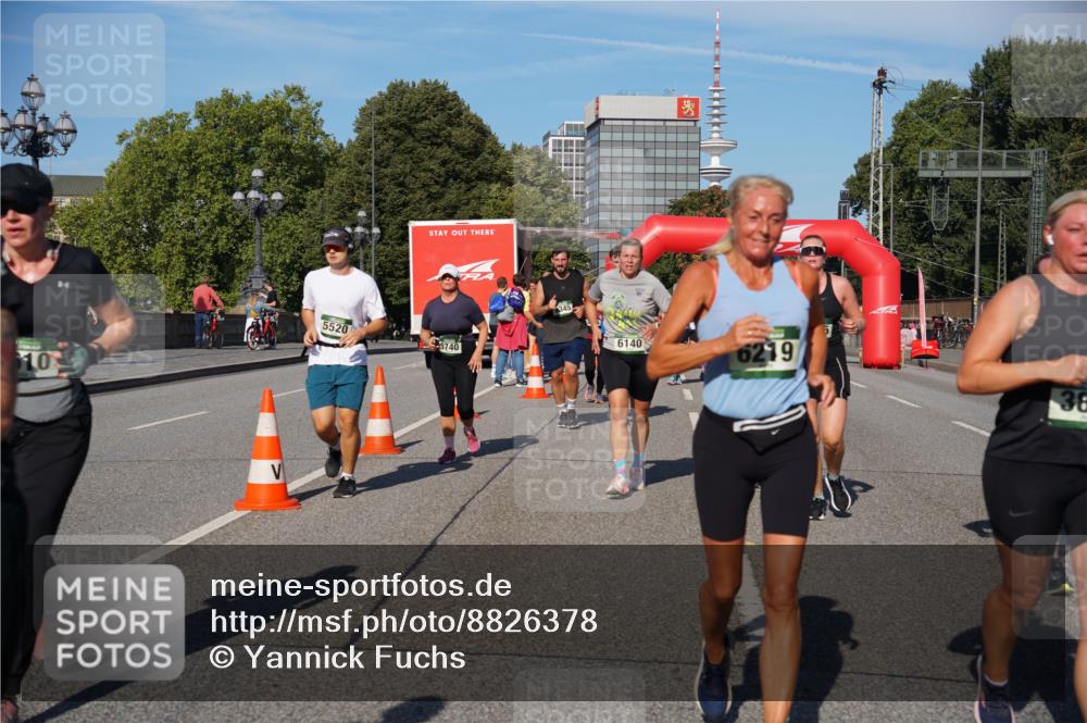07.09.2025 - BARMER Alsterlauf Yannick Fuchs http://msf.ph/oto/8826378 07.09.2025 10:04:05 Laufen 10, 5520, 3740, 345, 6140, 6219, 36 meine-sportfotos.de