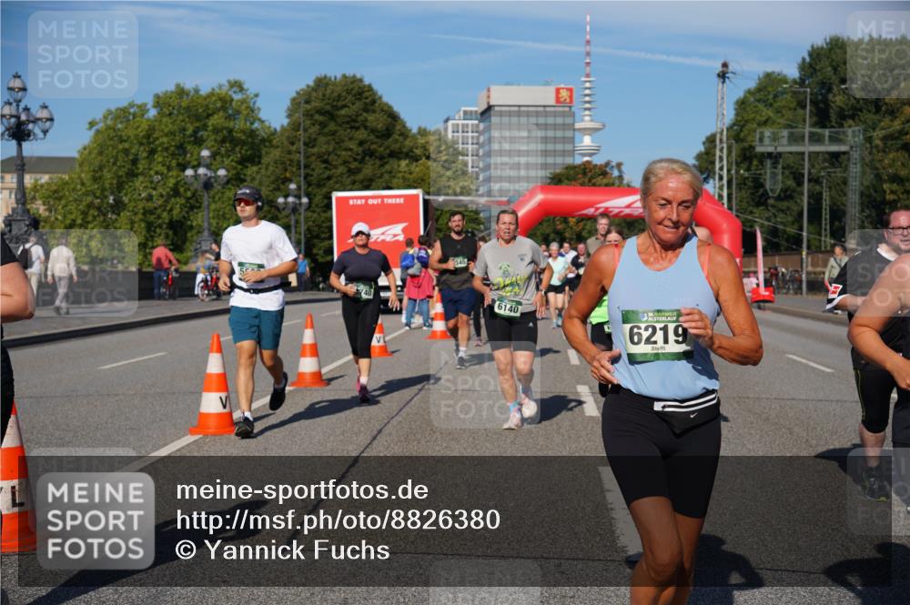 07.09.2025 - BARMER Alsterlauf Yannick Fuchs http://msf.ph/oto/8826380 07.09.2025 10:04:05 Laufen 6140, 136, 6219 meine-sportfotos.de