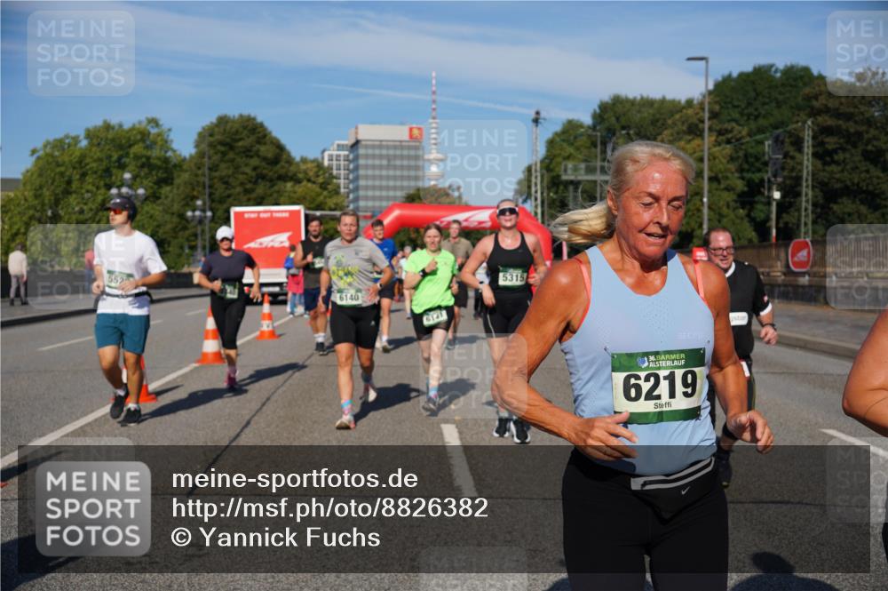 07.09.2025 - BARMER Alsterlauf Yannick Fuchs http://msf.ph/oto/8826382 07.09.2025 10:04:06 Laufen 552, 6140, 6141, 5315, 36, 6219 meine-sportfotos.de