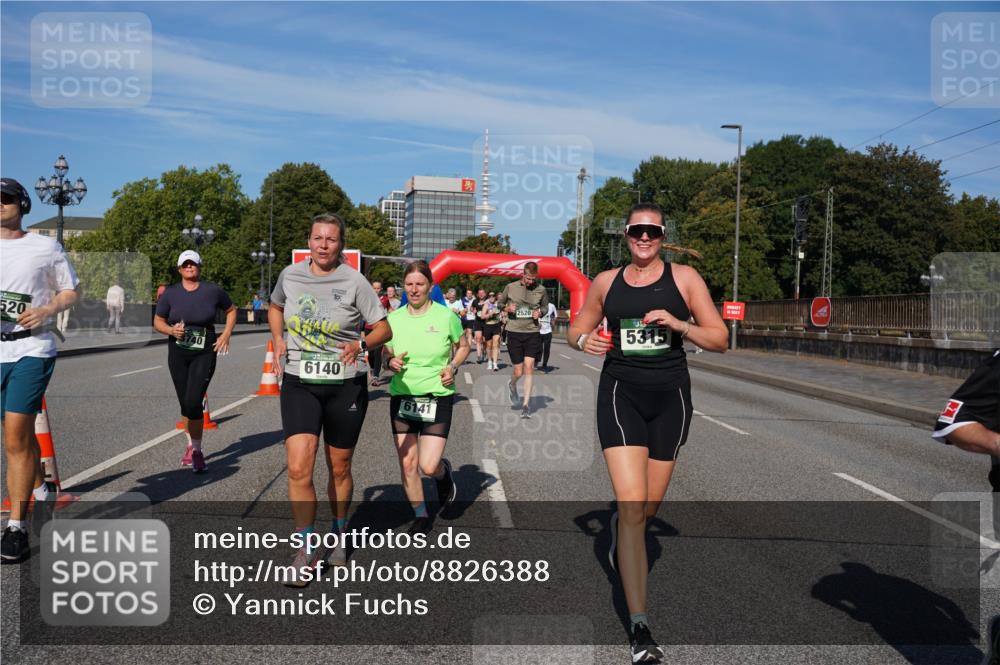 07.09.2025 - BARMER Alsterlauf Yannick Fuchs http://msf.ph/oto/8826388 07.09.2025 10:04:07 Laufen 520, 10, 2520, 5315, 6140, 6141 meine-sportfotos.de