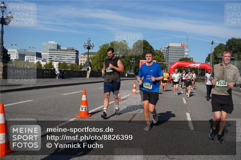 07.09.2025 - BARMER Alsterlauf Yannick Fuchs http://msf.ph/oto/8826399 07.09.2025 10:04:09 Laufen 8345, 5402, 367, 2723, 2520 meine-sportfotos.de