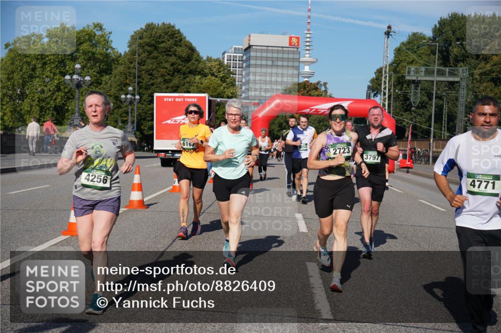 07.09.2025 - BARMER Alsterlauf Yannick Fuchs http://msf.ph/oto/8826409 07.09.2025 10:04:12 Laufen 4256, 616, 5053, 2723, 3797, 4771 meine-sportfotos.de