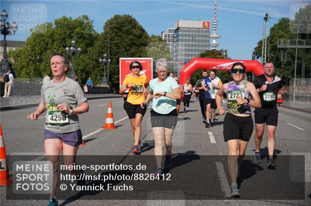 07.09.2025 - BARMER Alsterlauf Yannick Fuchs http://msf.ph/oto/8826412 07.09.2025 10:04:13 Laufen 4256, 167, 5053, 2723, 3797 meine-sportfotos.de