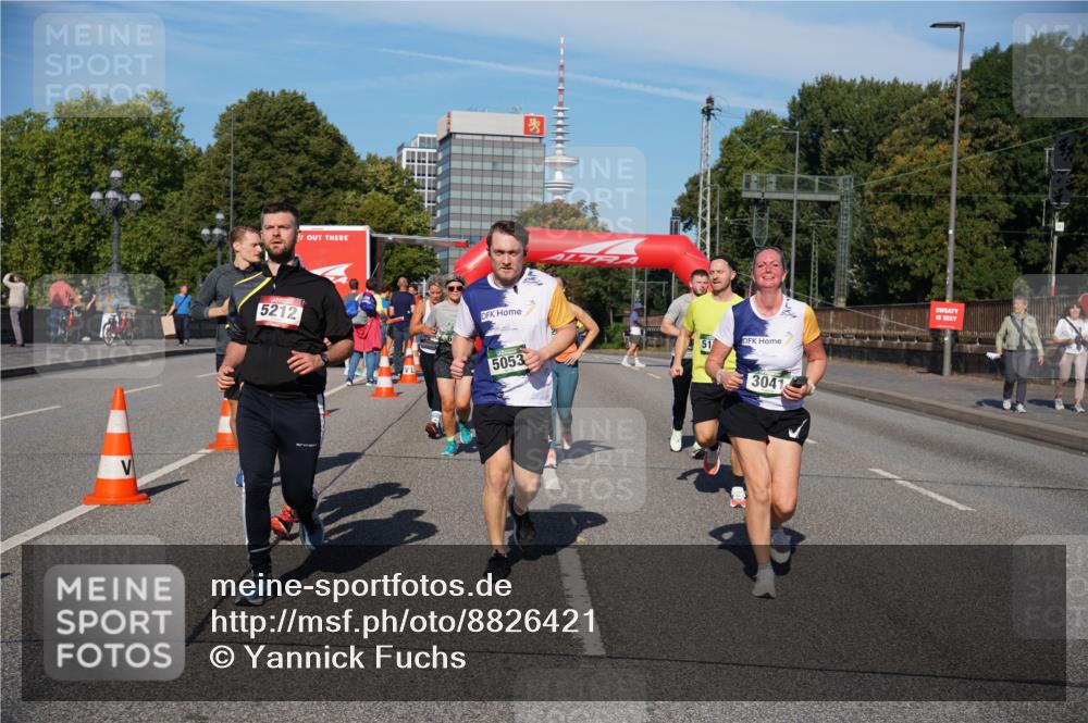 07.09.2025 - BARMER Alsterlauf Yannick Fuchs http://msf.ph/oto/8826421 07.09.2025 10:04:16 Laufen 5212, 5053, 51, 3041 meine-sportfotos.de