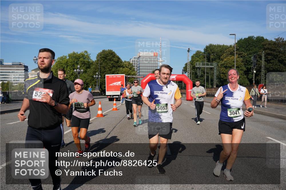 07.09.2025 - BARMER Alsterlauf Yannick Fuchs http://msf.ph/oto/8826425 07.09.2025 10:04:17 Laufen 52, 3493, 6100, 5053, 3041 meine-sportfotos.de