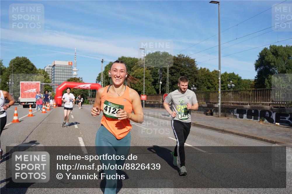 07.09.2025 - BARMER Alsterlauf Yannick Fuchs http://msf.ph/oto/8826439 07.09.2025 10:04:20 Laufen 412, 3473 meine-sportfotos.de