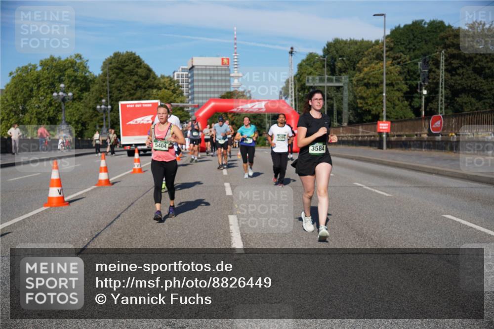 07.09.2025 - BARMER Alsterlauf Yannick Fuchs http://msf.ph/oto/8826449 07.09.2025 10:04:29 Laufen 3584 meine-sportfotos.de
