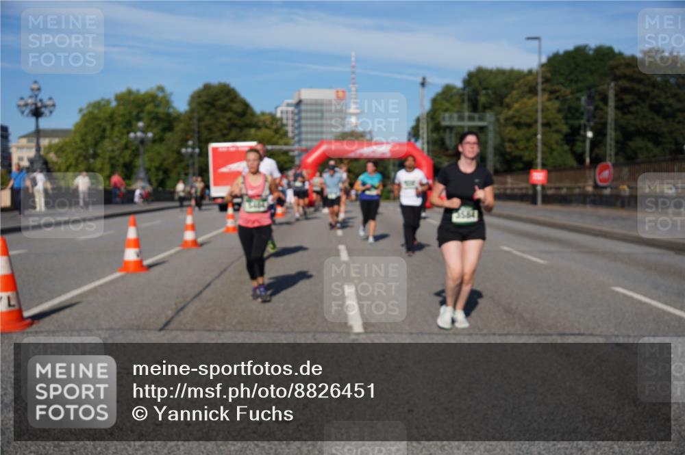 07.09.2025 - BARMER Alsterlauf Yannick Fuchs http://msf.ph/oto/8826451 07.09.2025 10:04:30 Laufen 584 meine-sportfotos.de