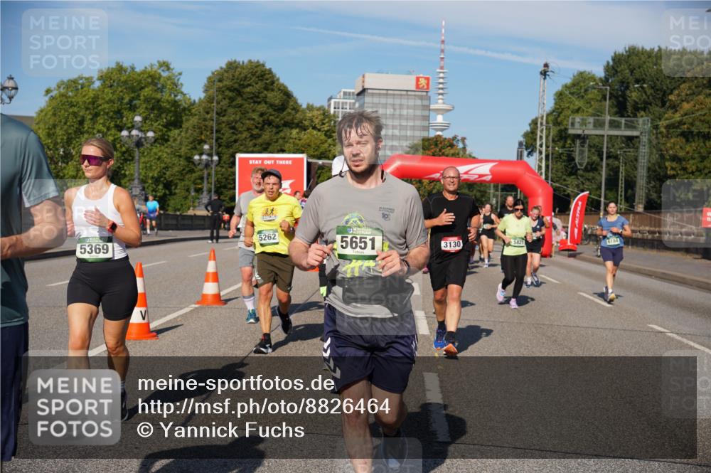 07.09.2025 - BARMER Alsterlauf Yannick Fuchs http://msf.ph/oto/8826464 07.09.2025 10:05:08 Laufen 5369, 5262, 5651, 10, 3130, 5821, 6184 meine-sportfotos.de