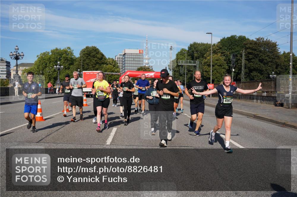 07.09.2025 - BARMER Alsterlauf Yannick Fuchs http://msf.ph/oto/8826481 07.09.2025 10:05:15 Laufen 322, 6081, 471, 5263, 3318, 8187, 1300, 4567 meine-sportfotos.de