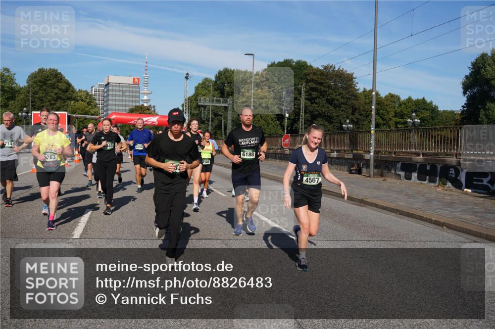 07.09.2025 - BARMER Alsterlauf Yannick Fuchs http://msf.ph/oto/8826483 07.09.2025 10:05:15 Laufen 714, 263, 4348, 6188, 4567, 6 meine-sportfotos.de