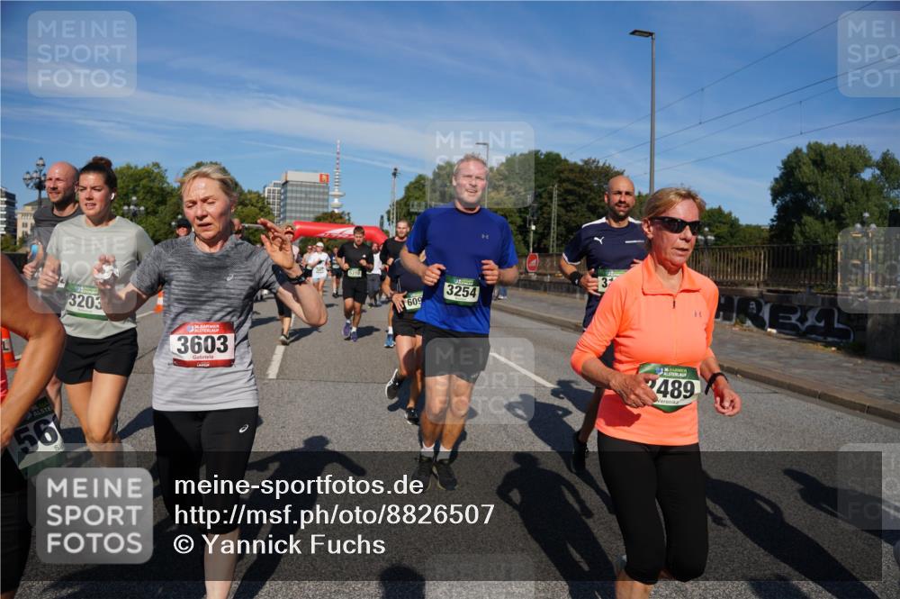 07.09.2025 - BARMER Alsterlauf Yannick Fuchs http://msf.ph/oto/8826507 07.09.2025 10:05:19 Laufen 36, 56, 3203, 3603, 609, 3254, 3, 489 meine-sportfotos.de