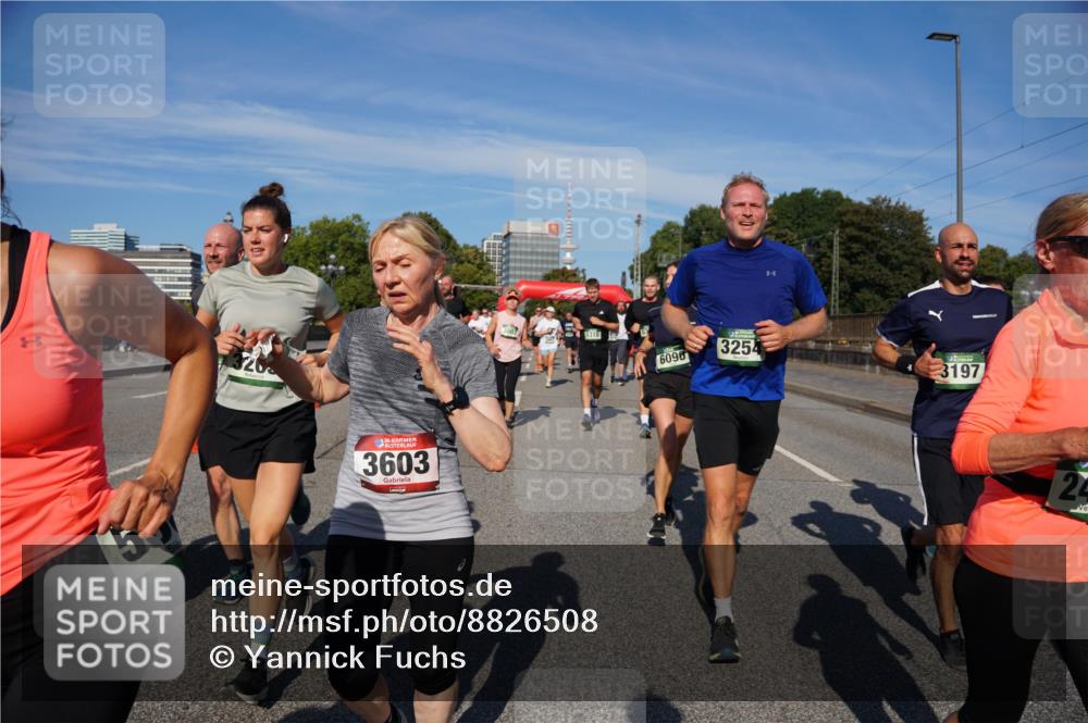 07.09.2025 - BARMER Alsterlauf Yannick Fuchs http://msf.ph/oto/8826508 07.09.2025 10:05:19 Laufen 36, 3603, 6096, 3254, 3197, 24 meine-sportfotos.de